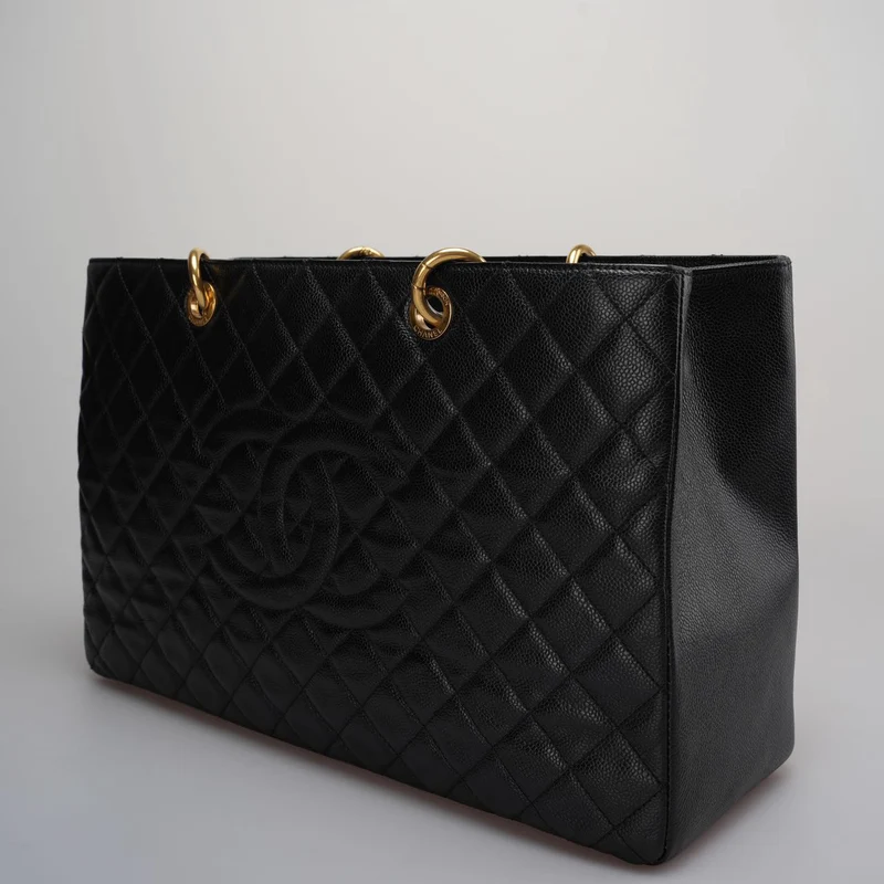 Chanel Große schwarze Grand Shopping XL GST-Einkaufstasche aus Kaviarleder mit goldenen Beschlägen