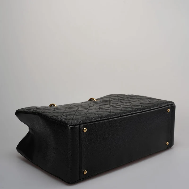 Chanel Große schwarze Grand Shopping XL GST-Einkaufstasche aus Kaviarleder mit goldenen Beschlägen