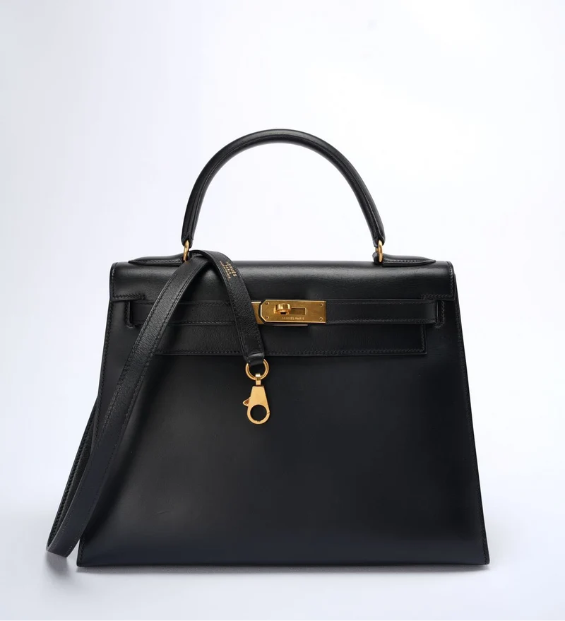Hermes Vintage Kelly 28 Sellier Tasche aus schwarzem Kalbsleder mit goldener Hardware