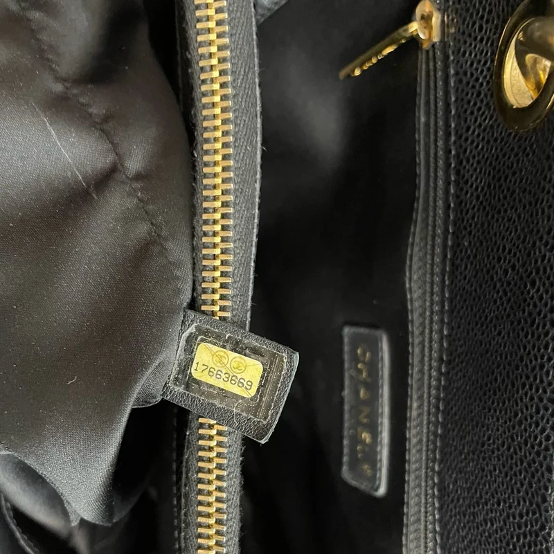 Chanel Medium Grand Shopping Tote Schwarze GST Tasche aus Kaviarleder mit goldenen Beschlägen von 2013