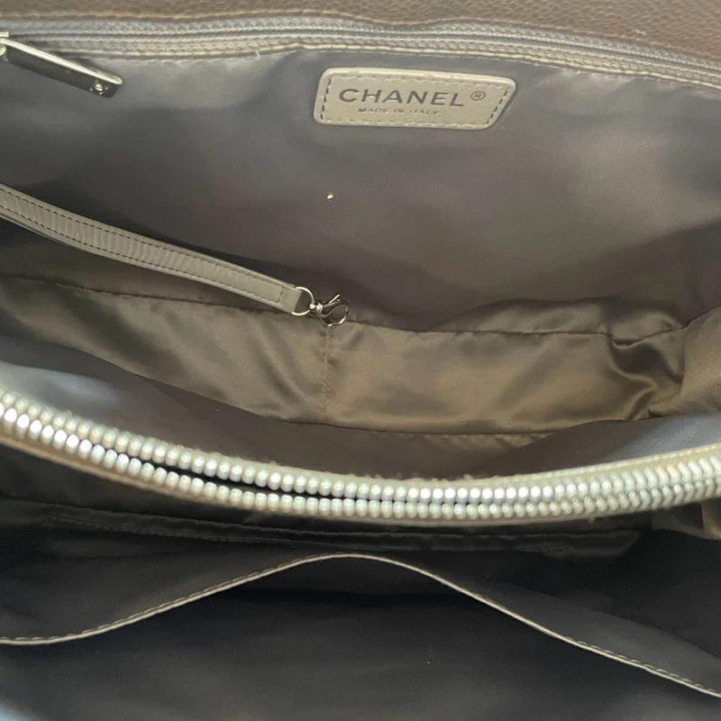 Chanel Brown GST Grand Shopping Tote Bag aus Kaviarleder mit silberner Hardware