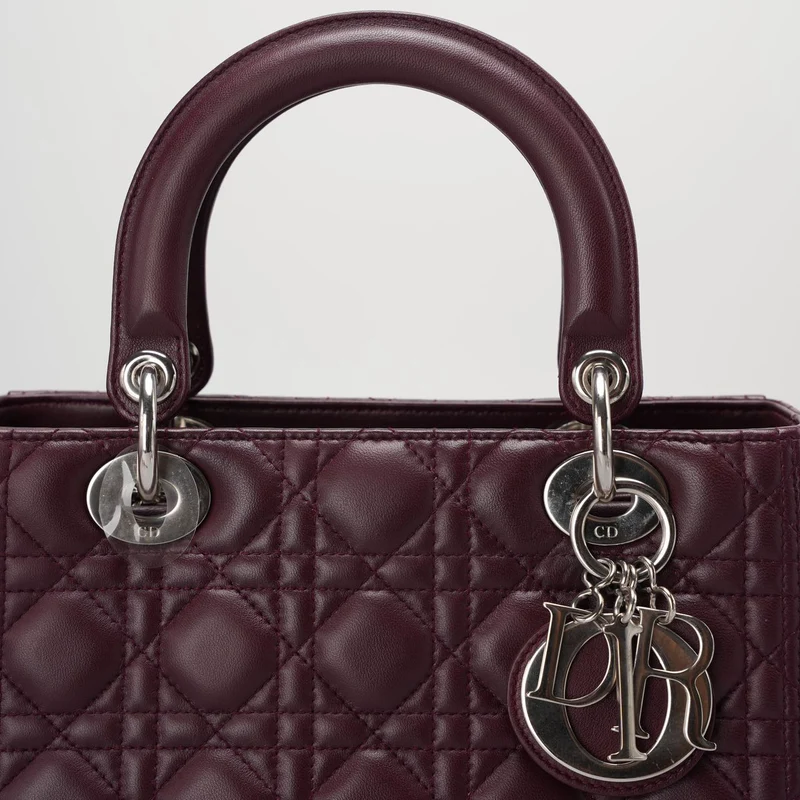Christian Dior Burgunderrote Lady Dior Tasche aus Cannage-Lammleder mit silberner Hardware, Medium LP