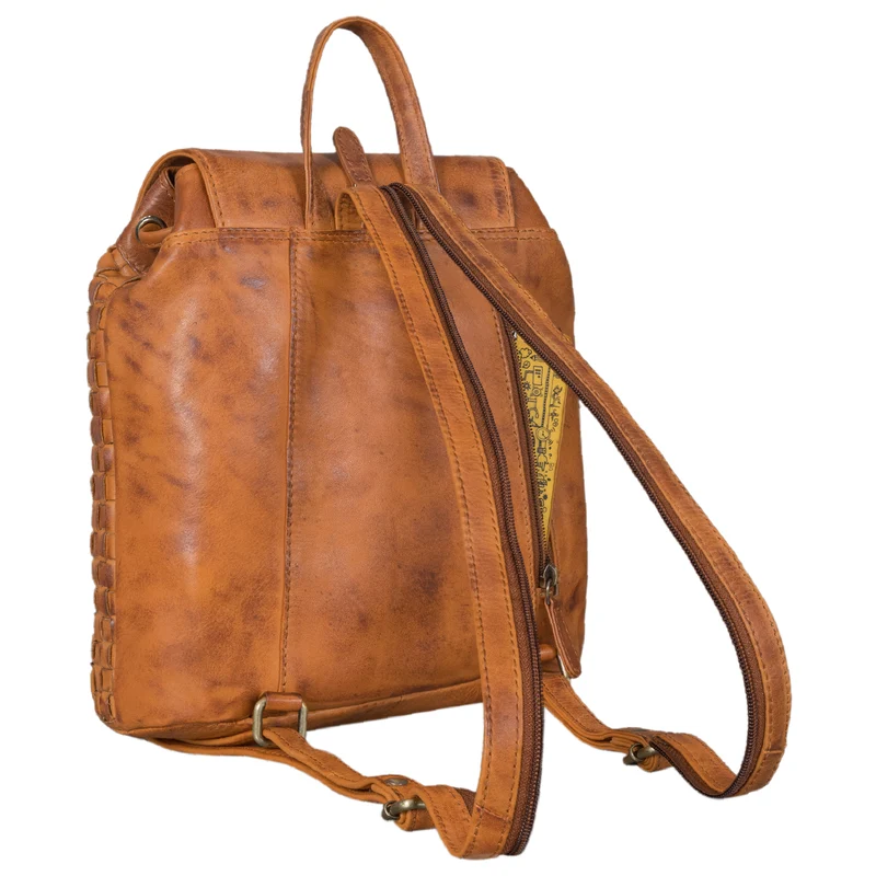 "Camilla" Kleiner Lederrucksack Damen im Boho-Look geflochten