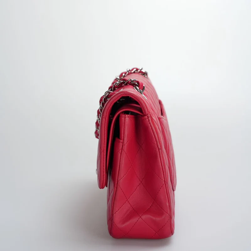 Chanel Rote mittelgroße zeitlose Flap Bag mit silberner Hardware