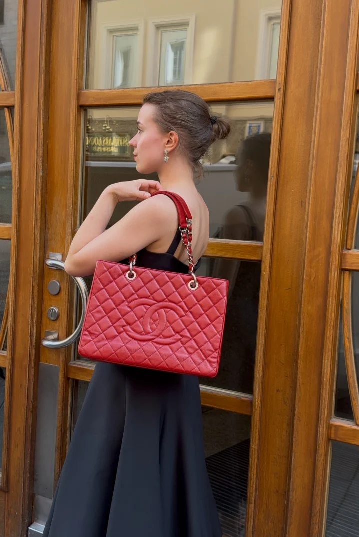 Chanel Grand Shopping Tote Rote GST-Tasche aus Kaviarleder mit silberner Hardware Medium