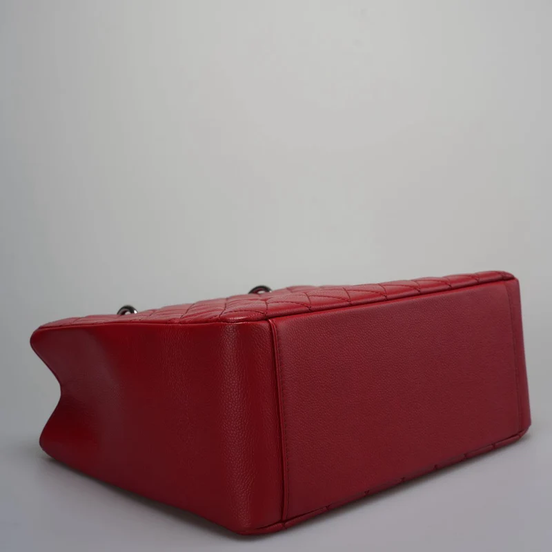 Chanel Grand Shopping Tote Rote GST-Tasche aus Kaviarleder mit silberner Hardware Medium