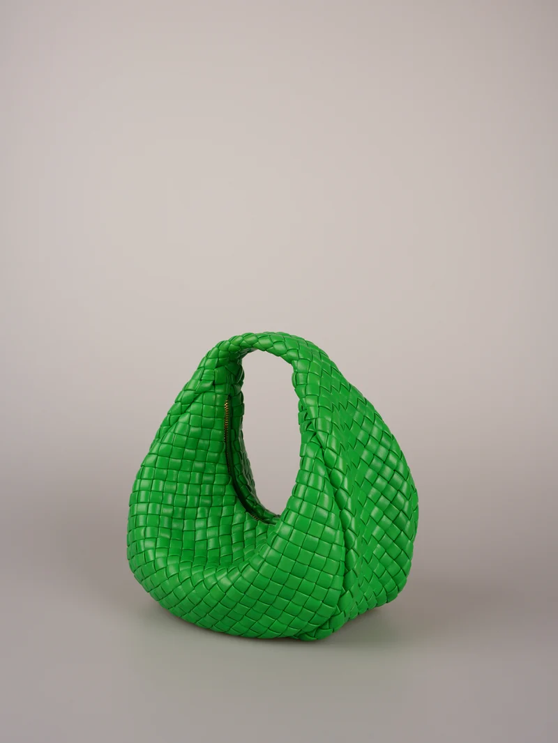 Grüne Mini-Tasche aus gepolstertem Intreccio-Leder mit Henkel von Bottega Veneta