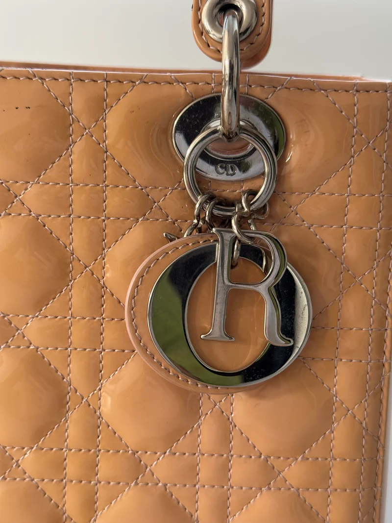 Christian Dior Lady Dior Tasche Mittel Hellbeige