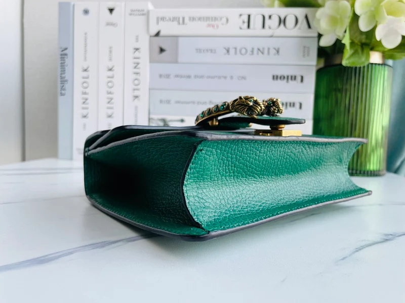 Gucci Dionysus Mini-Tasche in Smaragdgrün