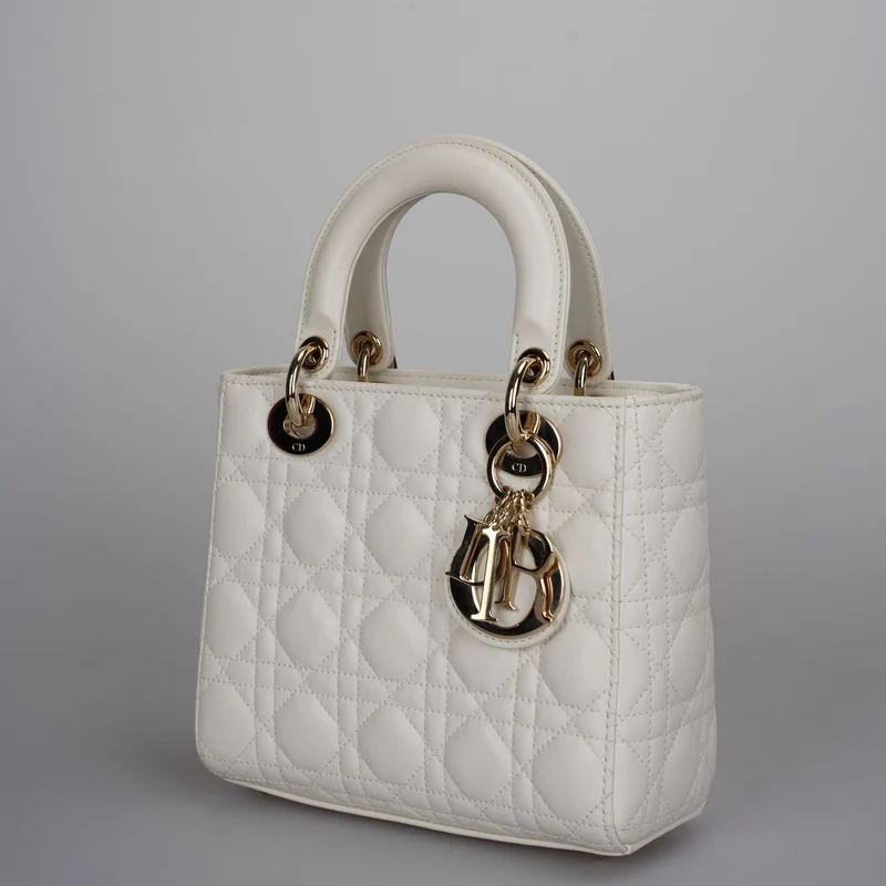 Christian Dior – Kleine Lady Dior-Tasche aus weißem Cannage-Lammleder mit goldenen Beschlägen, 2020