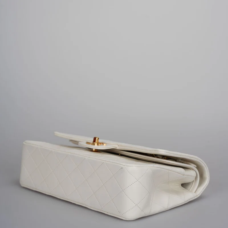 Chanel Vintage Weiße klassische Doppel-Flap-Tasche mit 24 Karat Goldbeschlägen