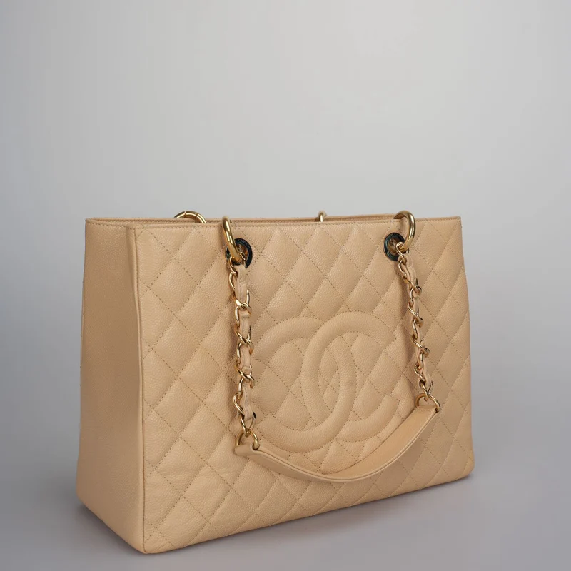 Chanel Beige Grand Shopping Tote Beige GST Tasche aus Kaviarleder mit goldenen Beschlägen