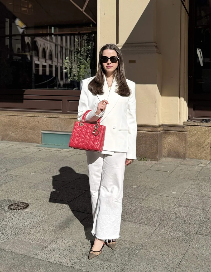 Christian Dior Lady Dior Bag – Mittlere Handtasche aus rotem Cannage-Lammleder