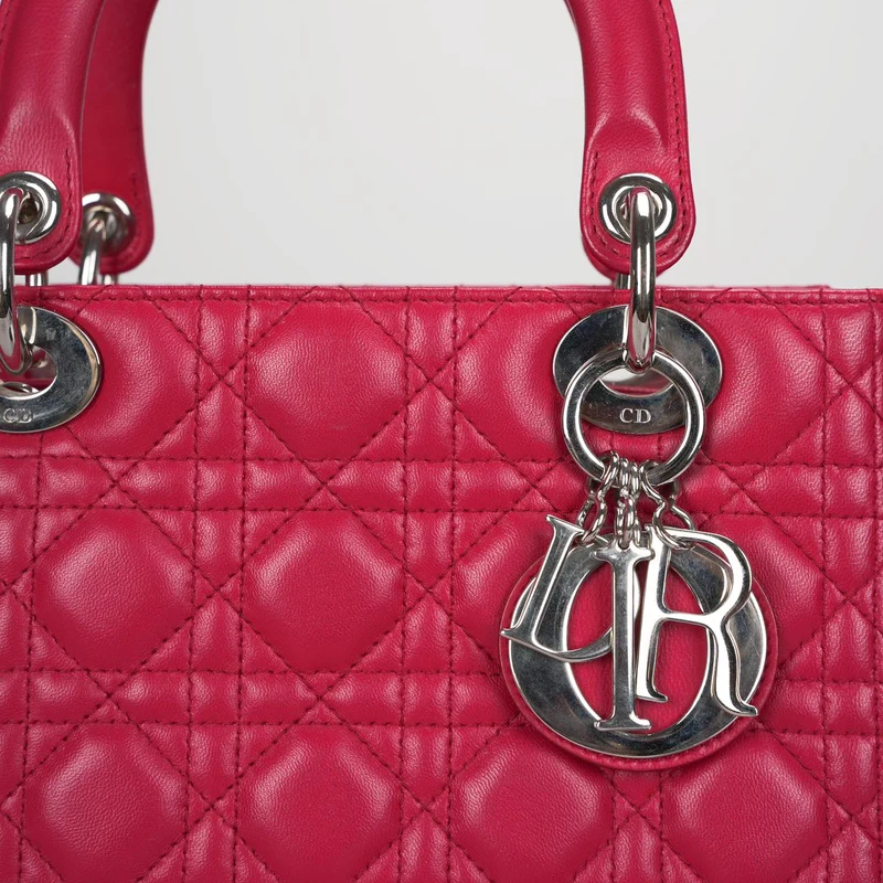 Christian Dior Lady Dior Bag – Mittlere Handtasche aus rotem Cannage-Lammleder