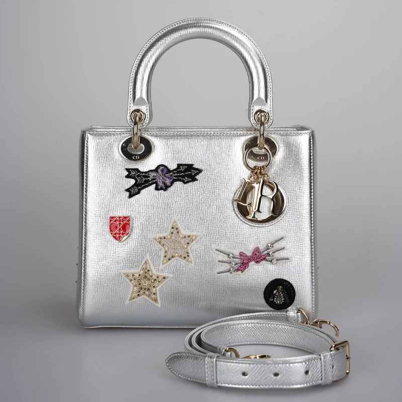 Christian Dior Lady Dior Schultertasche aus Leder in Silber, limitierte Auflage
