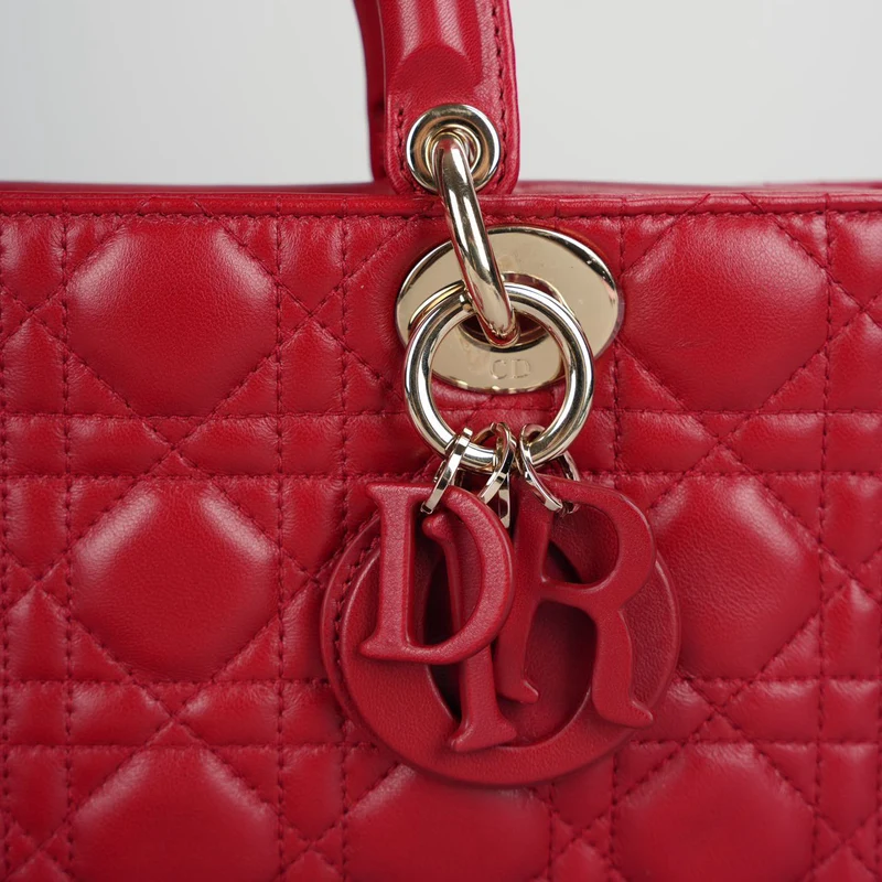 Rote mittelgroße Cannage Lady D-Joy-Tasche aus Lammleder von Dior