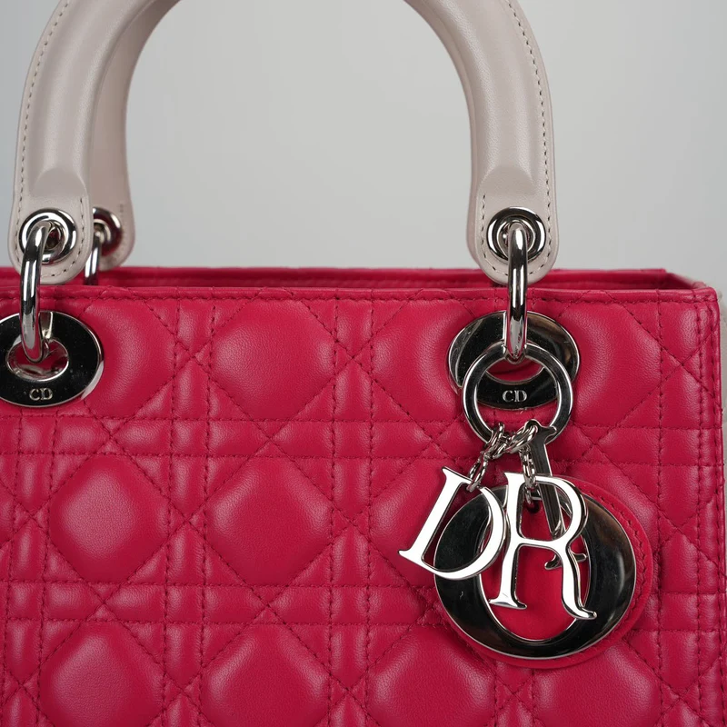 Christian Dior Lady Dior Bag Cannage Medium Handtasche aus Lammleder Rot Weiß