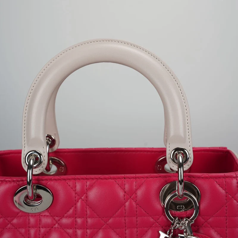 Christian Dior Lady Dior Bag Cannage Medium Handtasche aus Lammleder Rot Weiß