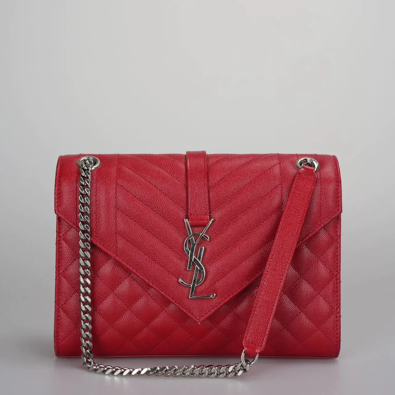 Saint Laurent Rote Grain De Poudre Umhängetasche mit mittlerem Umschlag