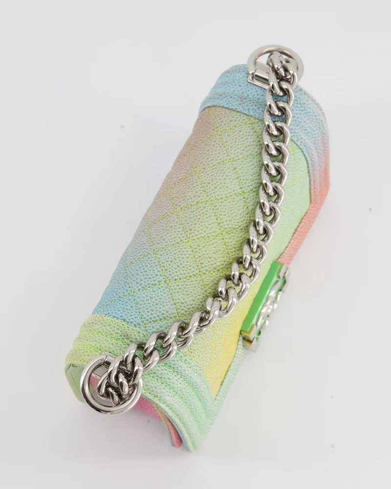 Chanel Caviar Quilted Small Cuba Rainbow Le Boy Bag Mehrfarbig mit silberner Hardware