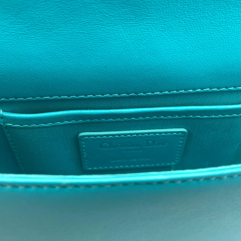 Dior Aquagrüne Lady Dior Clutch aus Cannage-Leder mit Kette