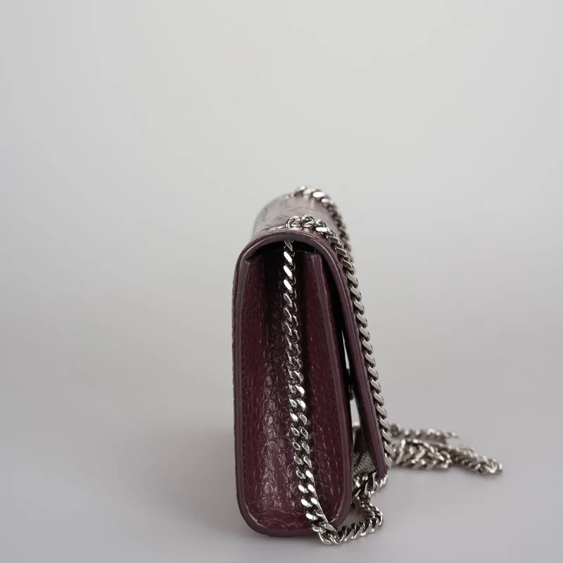 Saint Laurent Kleine klassische Monogram Kate Quaste Satchel Kalbsleder Krokodil geprägt Burgund