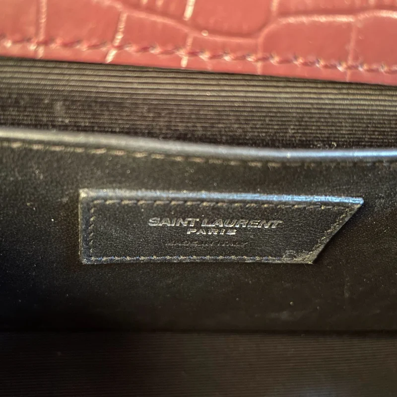 Saint Laurent Kleine klassische Monogram Kate Quaste Satchel Kalbsleder Krokodil geprägt Burgund
