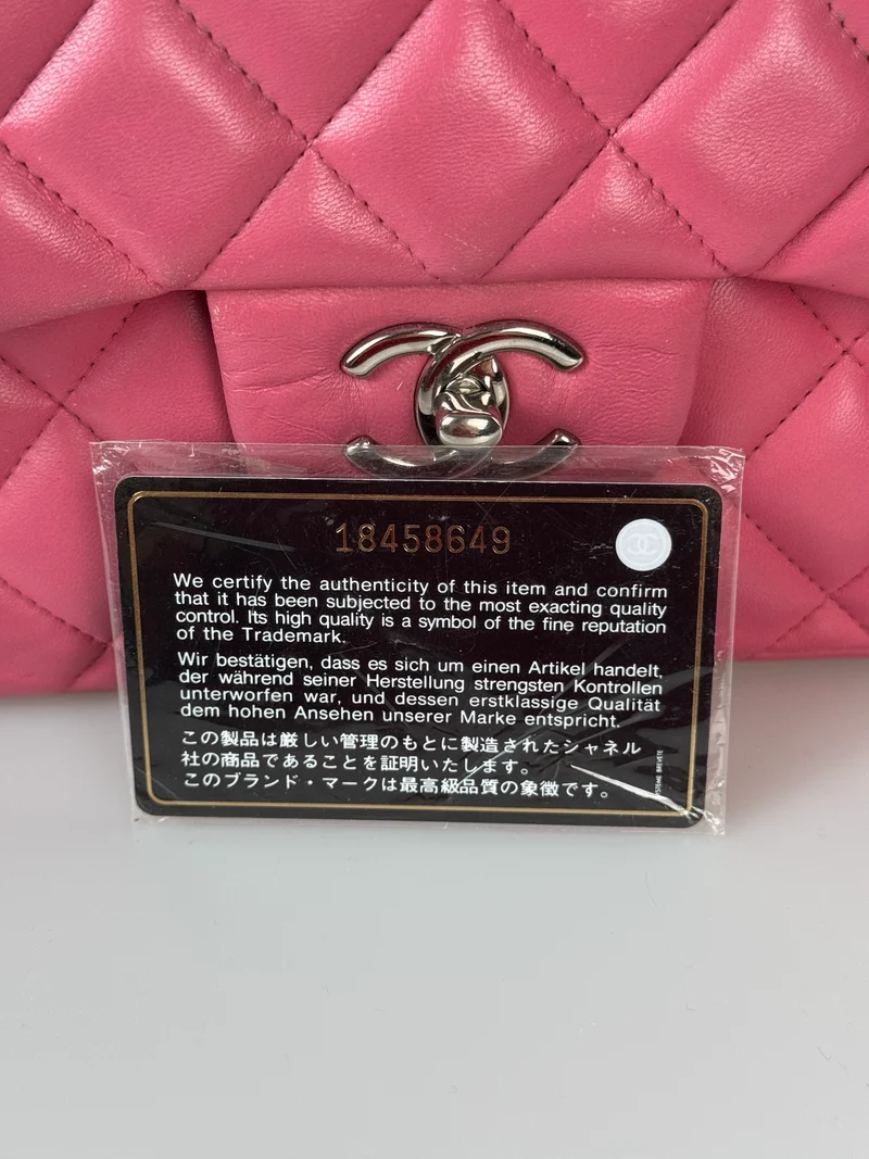 Chanel Pink Classic Double Flap Bag mit silberner Hardware in Jumbo-Größe