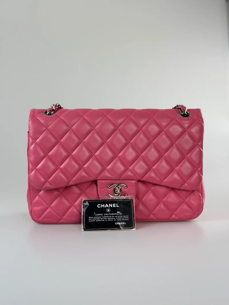 Chanel Pink Classic Double Flap Bag mit silberner Hardware in Jumbo-Größe