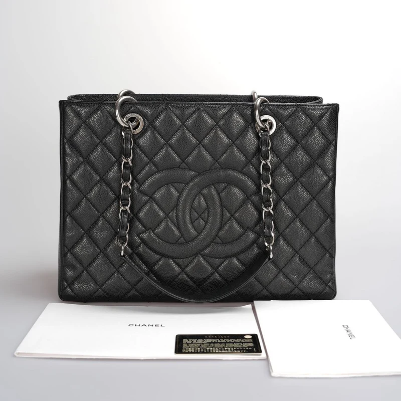 Chanel – GST-Tasche aus gestepptem Kaviarleder in Schwarz mit silberner Hardware
