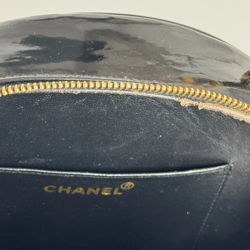 Chanel 1995 Schwarzer runder Kosmetikkoffer