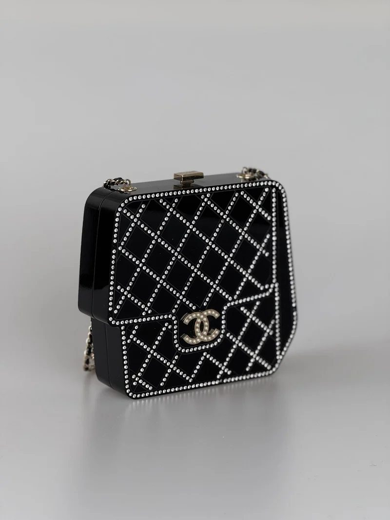 Chanel Runway Schwarze Harz Kristall Perle Abend Clutch Schulterbox Limitierte Auflage
