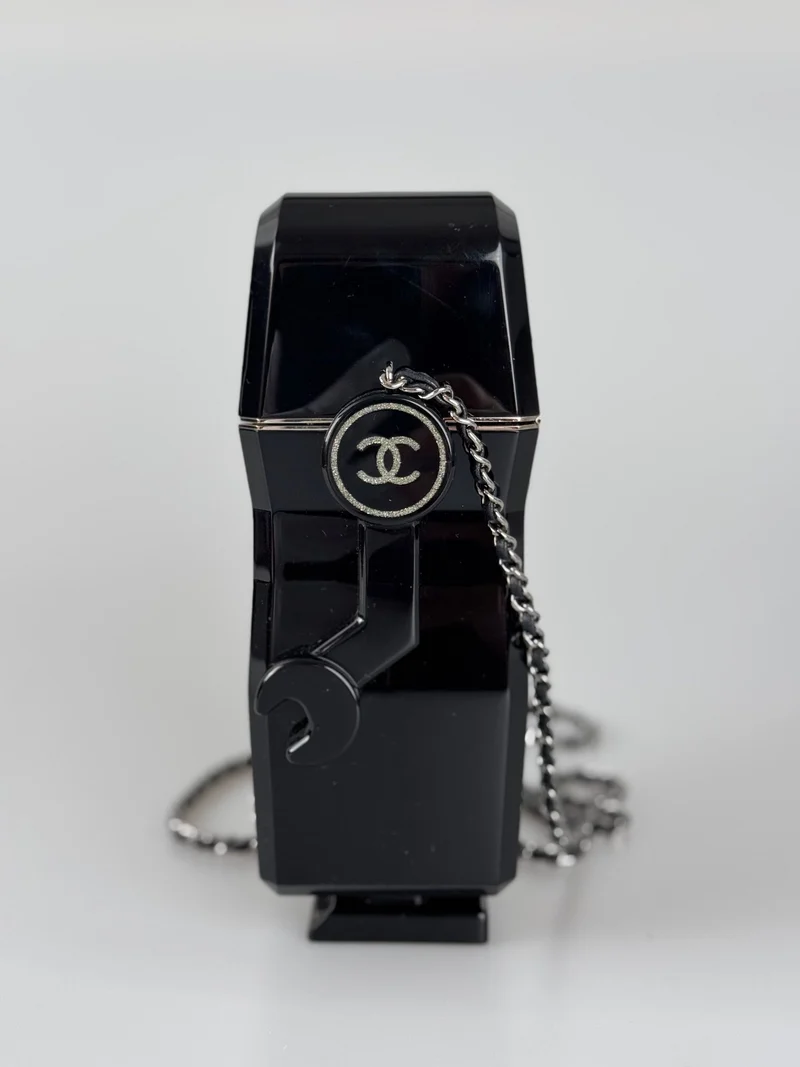 Chanel Plexiglas Kristall Roboter Minaudiere Clutch Schwarz