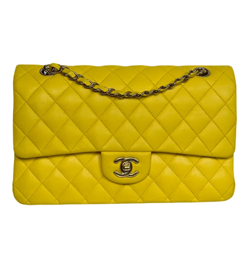 Chanel Gelbe klassische Double Flap Bag Medium aus Lammleder mit silberner Hardware