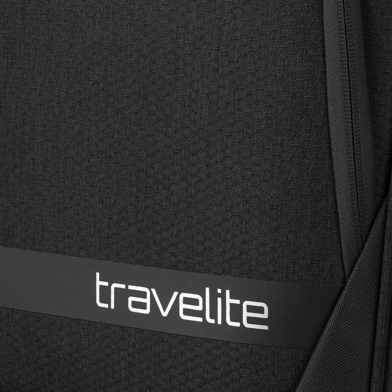 Travelite Kick Off - 4-Rollen-Trolley M 67 cm erw. (black)