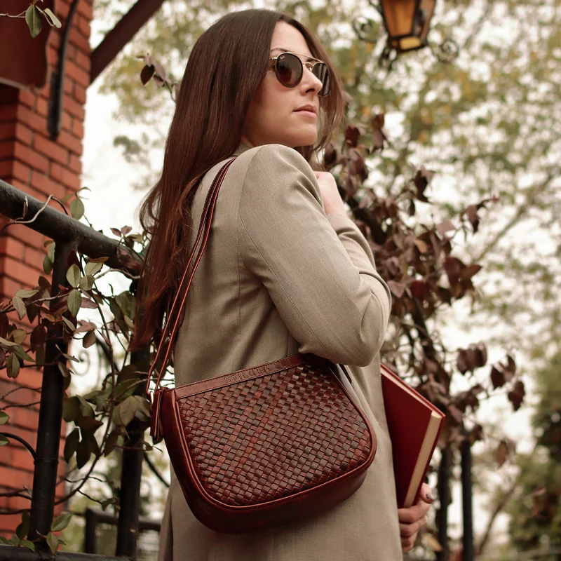 "Madita" Kleine Damen Handtasche Leder geflochten