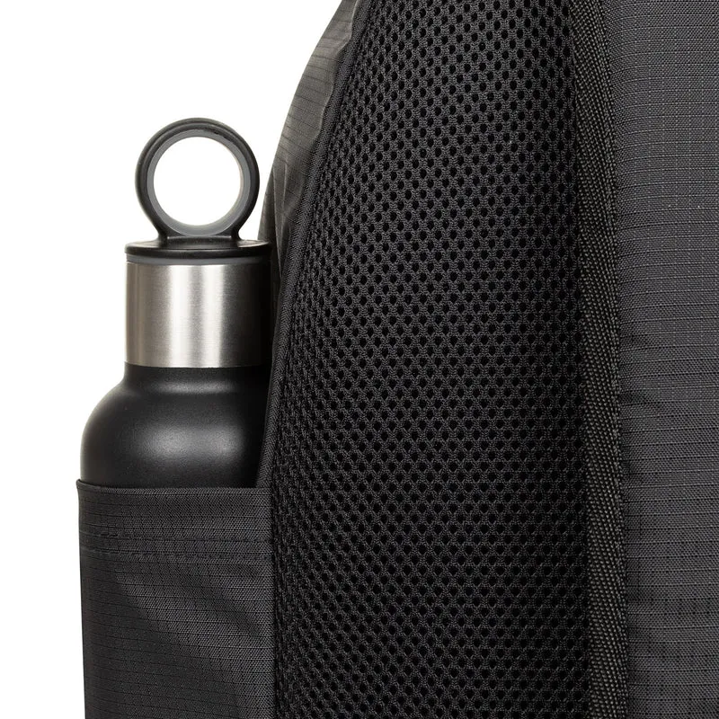 Eastpak Atleish Pak'r - Rucksack 44 cm (athleisure black)