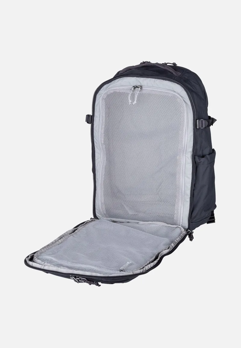 Färden Carry-On Pack 30 Coal Black - Rucksack
