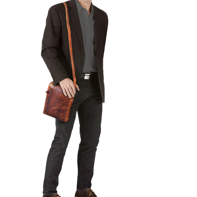 "John" Kleine Herrentasche Ledertasche zum Umhängen mit Reißverschluss