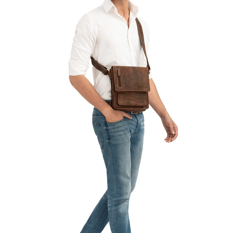 "Finn" Kleine Umhängetasche Herren Leder Messenger Bag Herrentasche