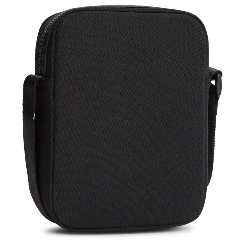 Tommy Hilfiger Repreve - Umhängetasche 20.5 cm (black)