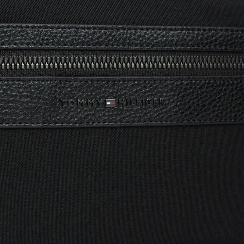Tommy Hilfiger Repreve Washbag - Kulturbeutel 23 cm (black)