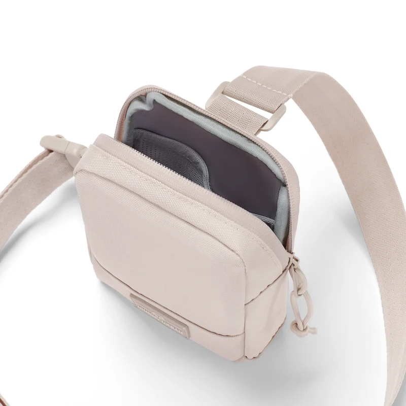 Johnny Urban Arthur - Crossbody Bag 18 cm (sand)