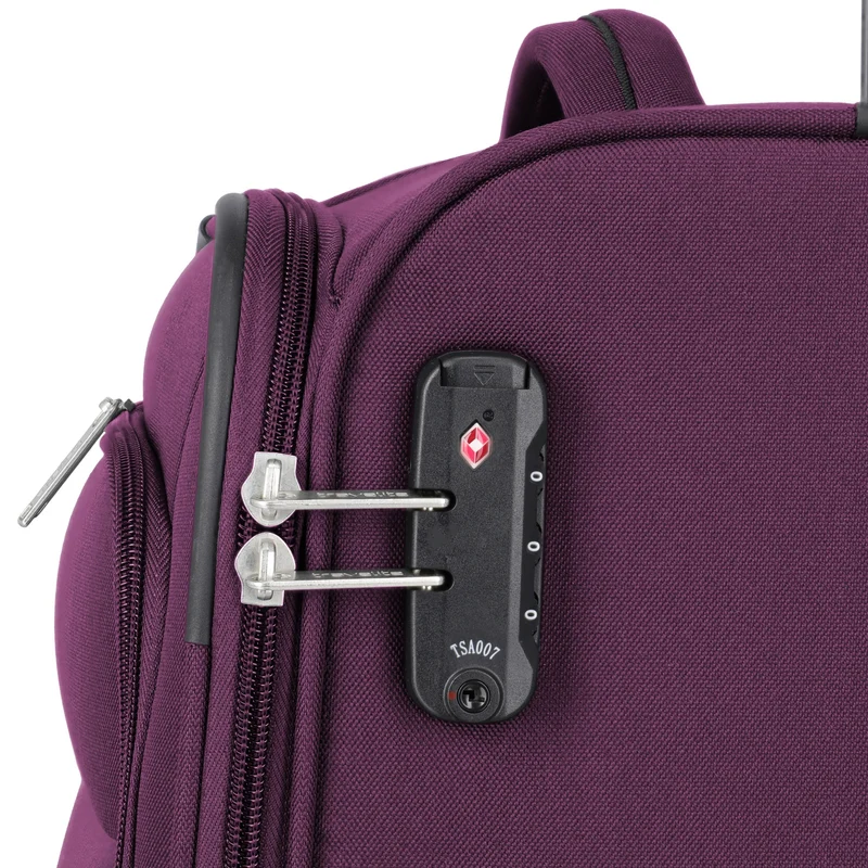 Travelite Priego - 4-Rollen-Trolley 66 cm (berry)