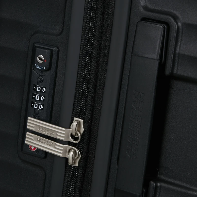 American Tourister Diablast - 4-Rollen-Trolley 68 cm erw. (black code)