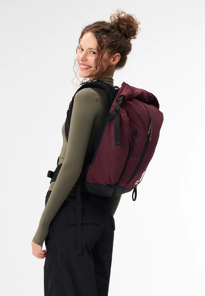 Active Pack Burgundy - Rolltop Rucksack