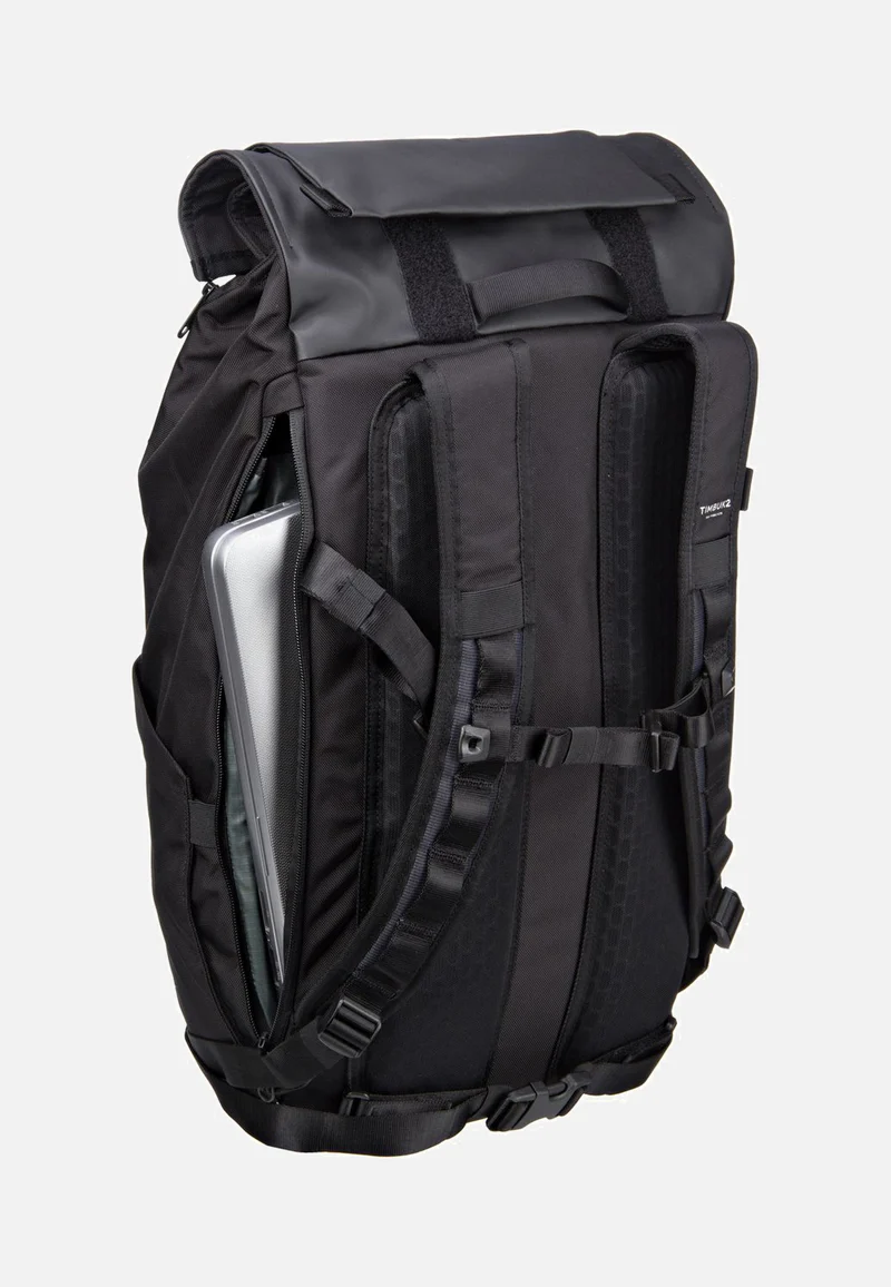 Clark Pack Jet Black - Rolltop Rucksack