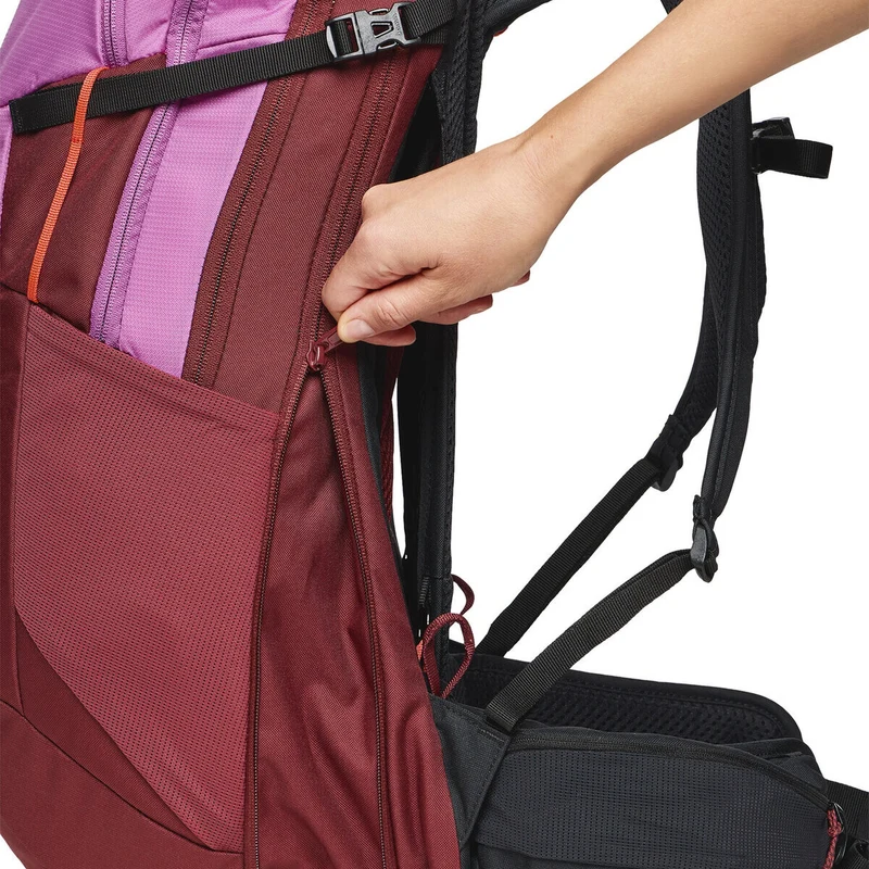 Vaude Women's Wizard 22+4 - Wanderrucksack 51 cm (magenta)