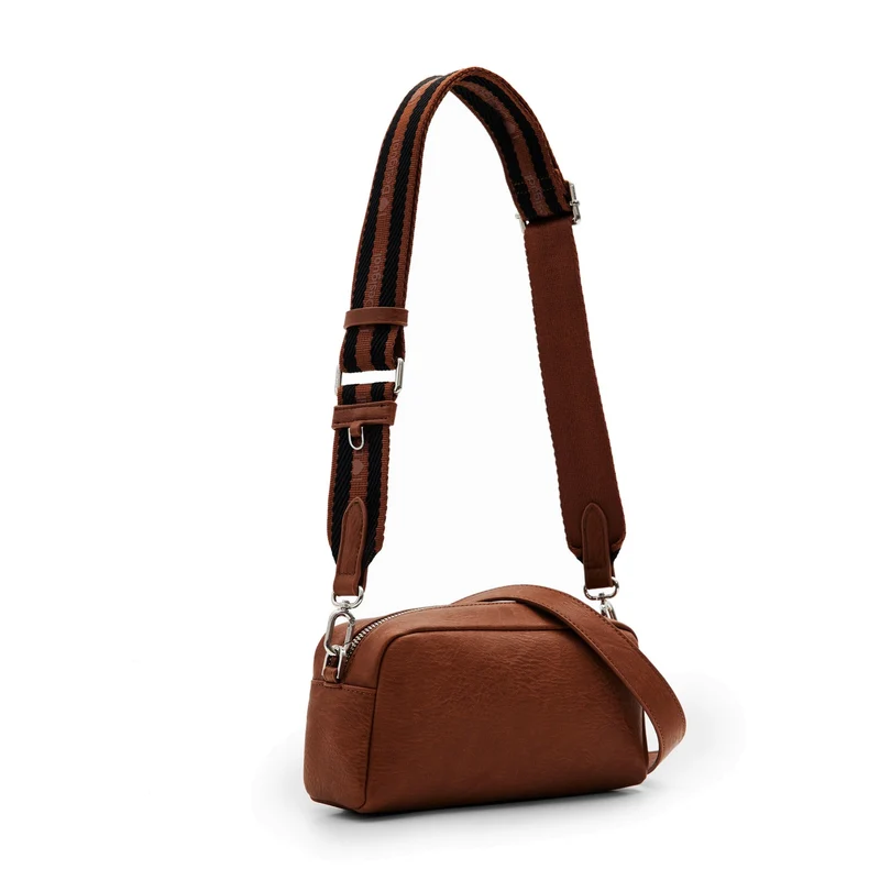 Desigual Half Logo - Umhängetasche 22 cm (cuero west)