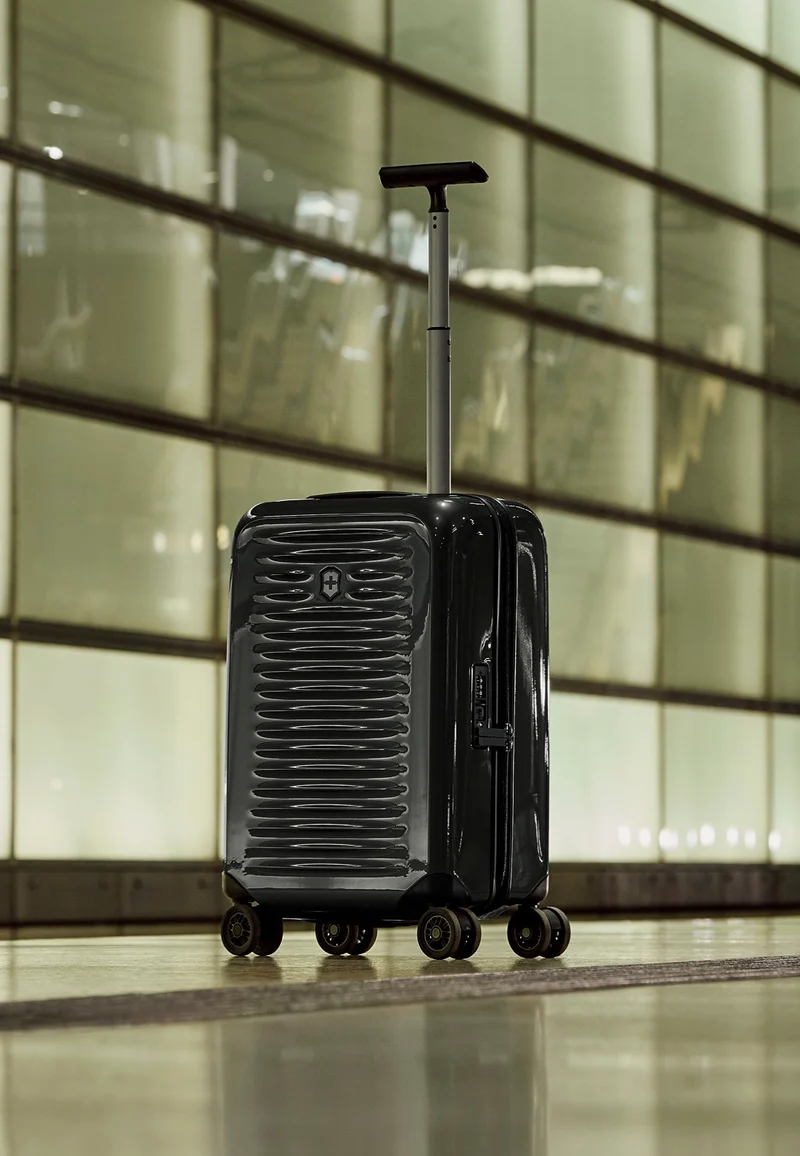 Airox Frequent Flyer Hardside Carry-On Black - Koffer